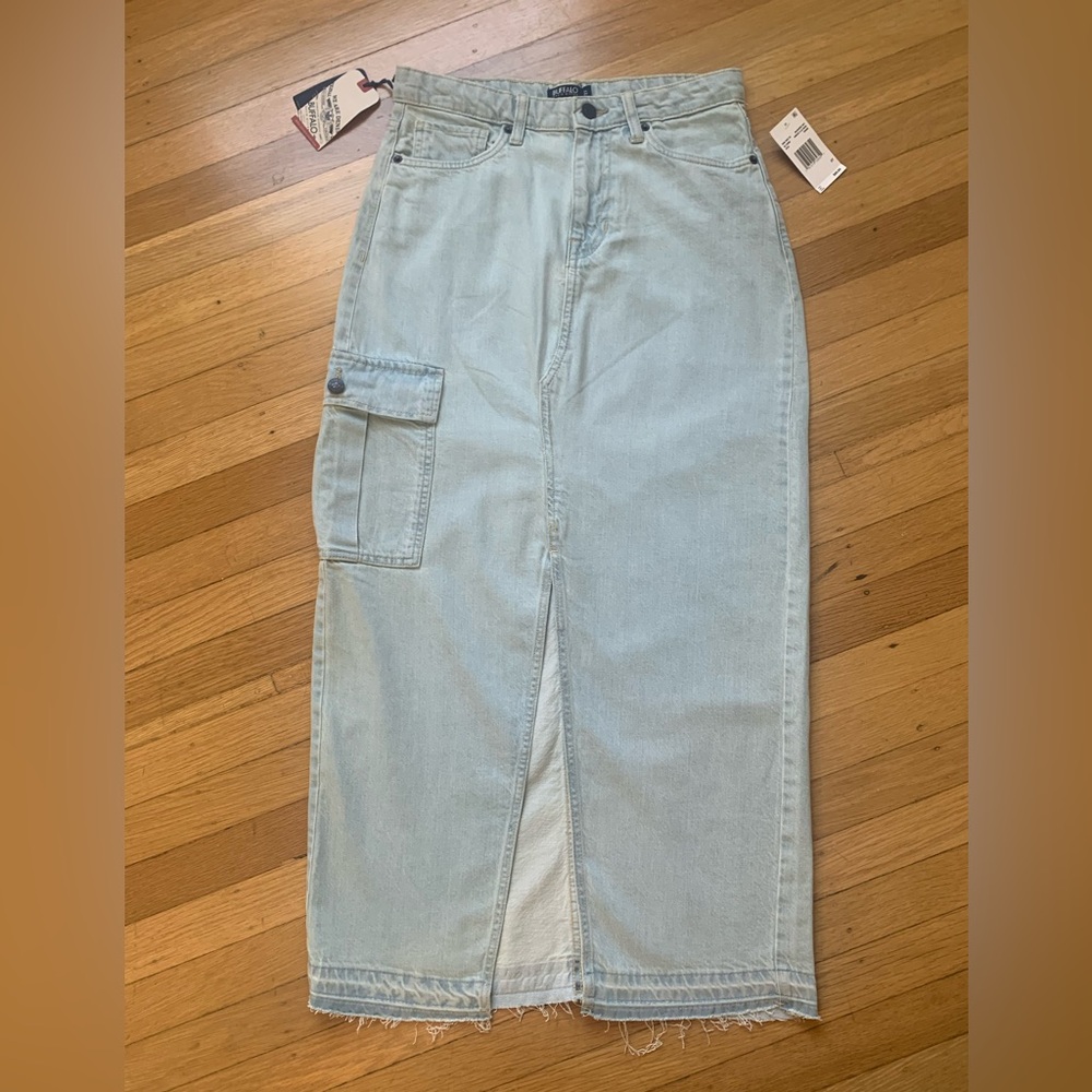 NWT Buffalo David Bitton Light Blue Distressed Bleached Denim Split Skirt SZ 27
